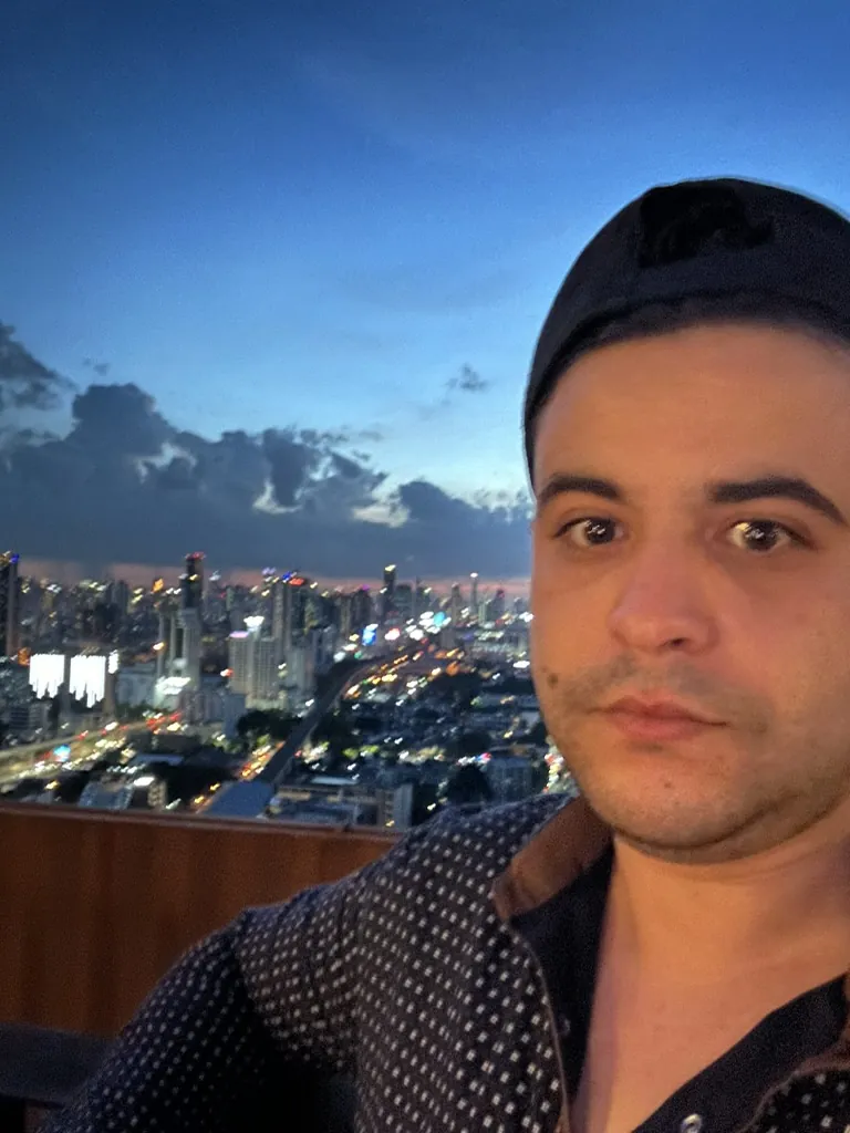 Portrait de Mounir Lamara